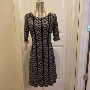 Connected Apparel Size 6 black and gold dress